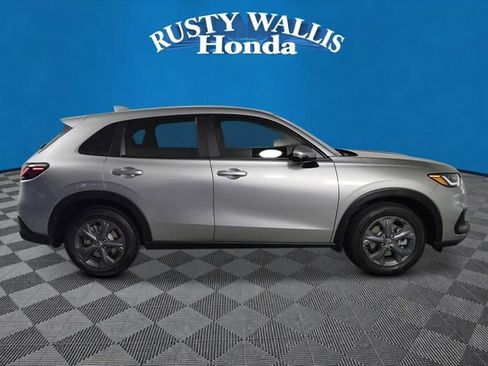 New 2026 Honda HR-V LX image 2