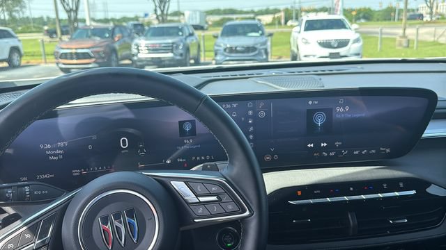 Used 2025 Buick Enclave Preferred FWD image 15