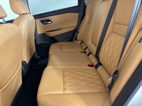 Used 2023 Nissan Rogue Platinum w/ Platinum Premium Package image 25