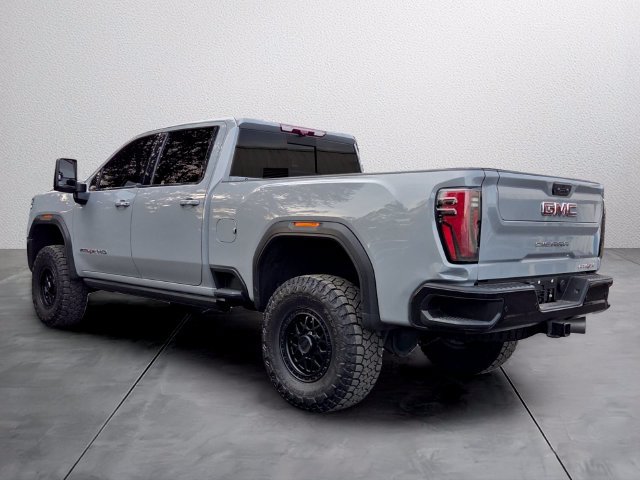 Used 2024 GMC Sierra 2500 AT4X AWD/4WD image 3