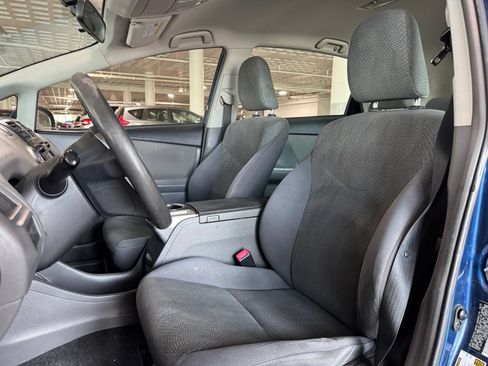 Used 2014 Toyota Prius V Three FWD image 13