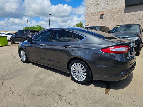 Used 2016 Ford Fusion Energi SE FWD image 6