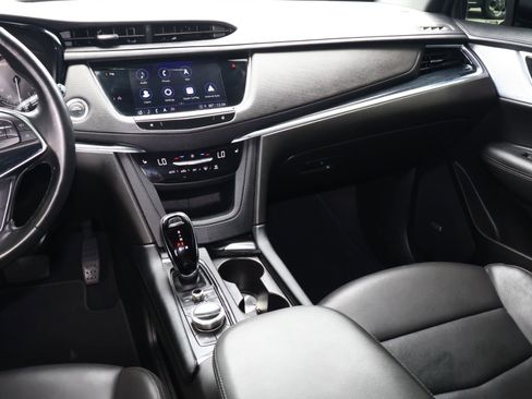 Used 2024 Cadillac XT5 Premium Luxury FWD image 17