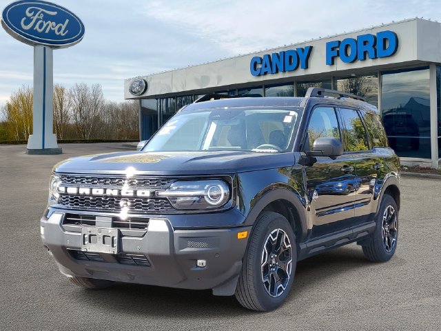 Certified 2025 Ford Bronco Sport Outer Banks w/ Outer Banks Tech Package+ AWD/4WD image 2