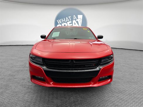 Used 2021 Dodge Charger SXT w/ Blacktop Package image 9