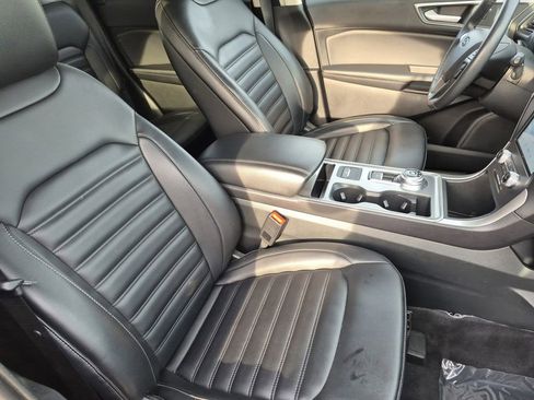 Used 2024 Ford Edge SEL image 16