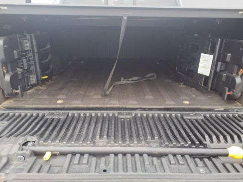 Used 2014 Ford F150 Platinum image 35