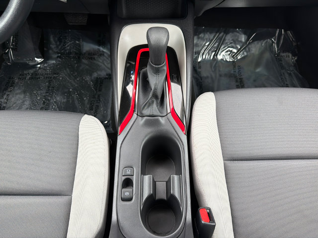 Used 2025 Toyota Corolla LE FWD image 21