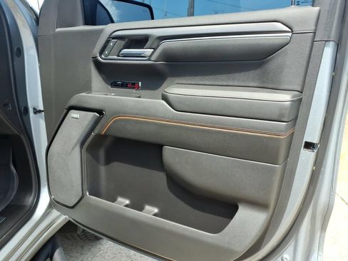 Used 2024 GMC Sierra 1500 AT4 w/ Technology Package AWD/4WD image 13