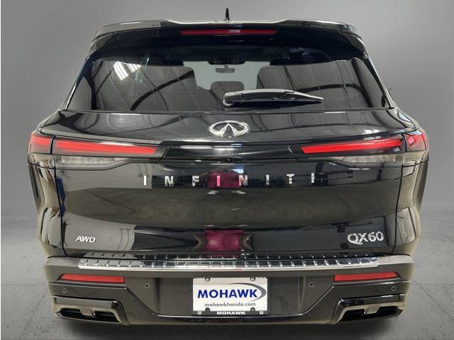 Used 2023 INFINITI QX60 Luxe w/ Performance Audio Package AWD/4WD image 4