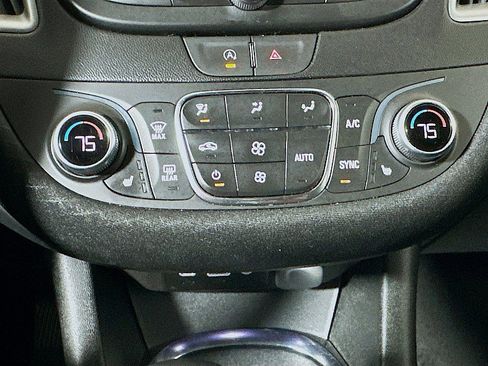 Used 2023 Chevrolet Malibu LT image 17