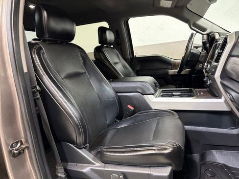 Used 2018 Ford F250 Lariat w/ Camper Package image 58