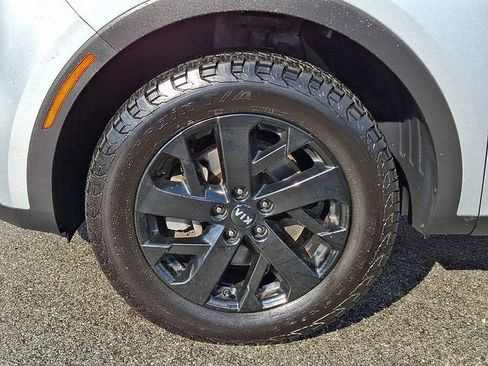 Used 2021 Kia Sorento S AWD/4WD image 8