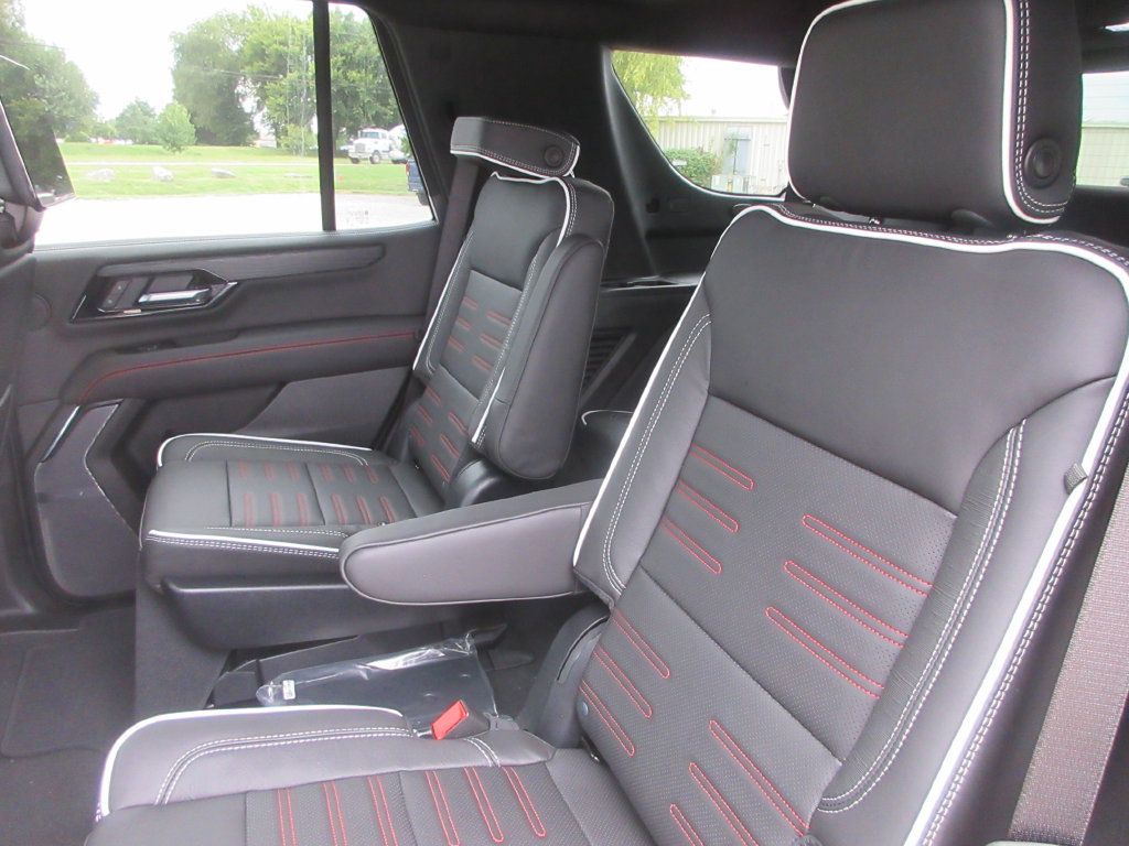 New 2027 GMC Yukon AT4 Ultimate AWD/4WD image 12