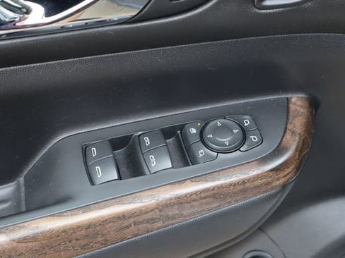 Used 2023 GMC Acadia Denali FWD image 23