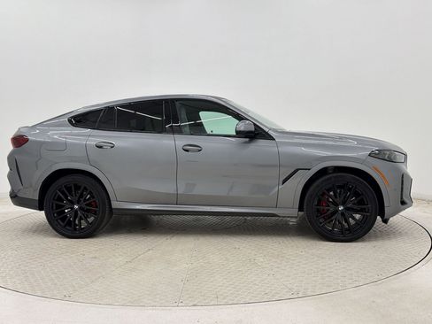 Certified 2024 BMW X6 xDrive40i w/ Premium Package AWD/4WD image 8