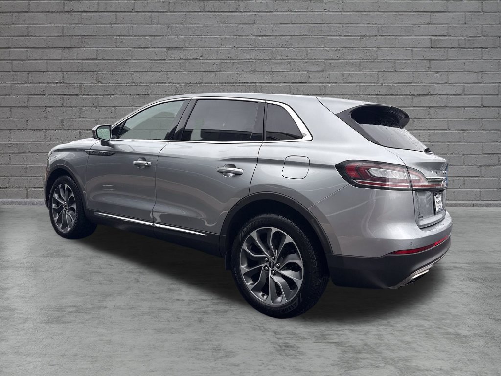 Used 2022 Lincoln Nautilus Reserve AWD/4WD image 5
