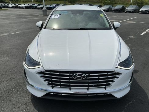 Used 2023 Hyundai Sonata Blue FWD image 9