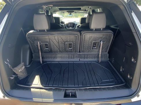 Used 2023 Chevrolet Traverse Premier w/ Redline Edition image 8