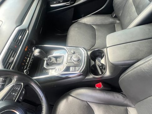 Used 2023 MAZDA CX-9 Touring Plus AWD/4WD image 16