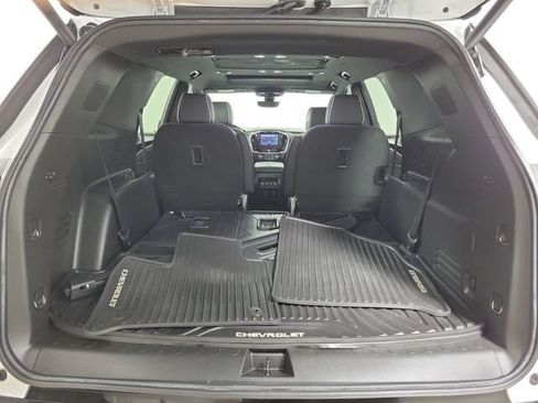 Used 2022 Chevrolet Traverse Premier w/ Redline Edition AWD/4WD image 10