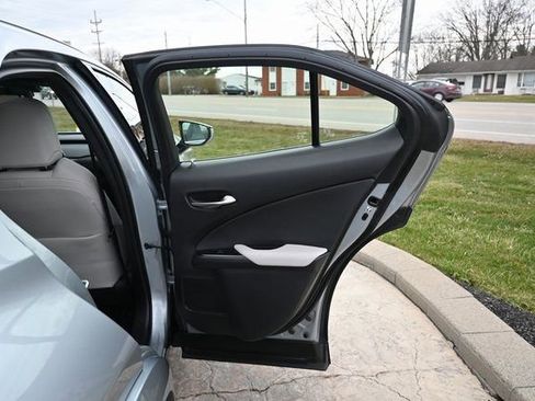 Used 2023 Lexus UX 250h Premium image 20