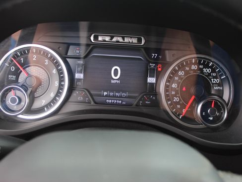 Used 2019 RAM 1500 Laramie w/ Off Road Group image 20