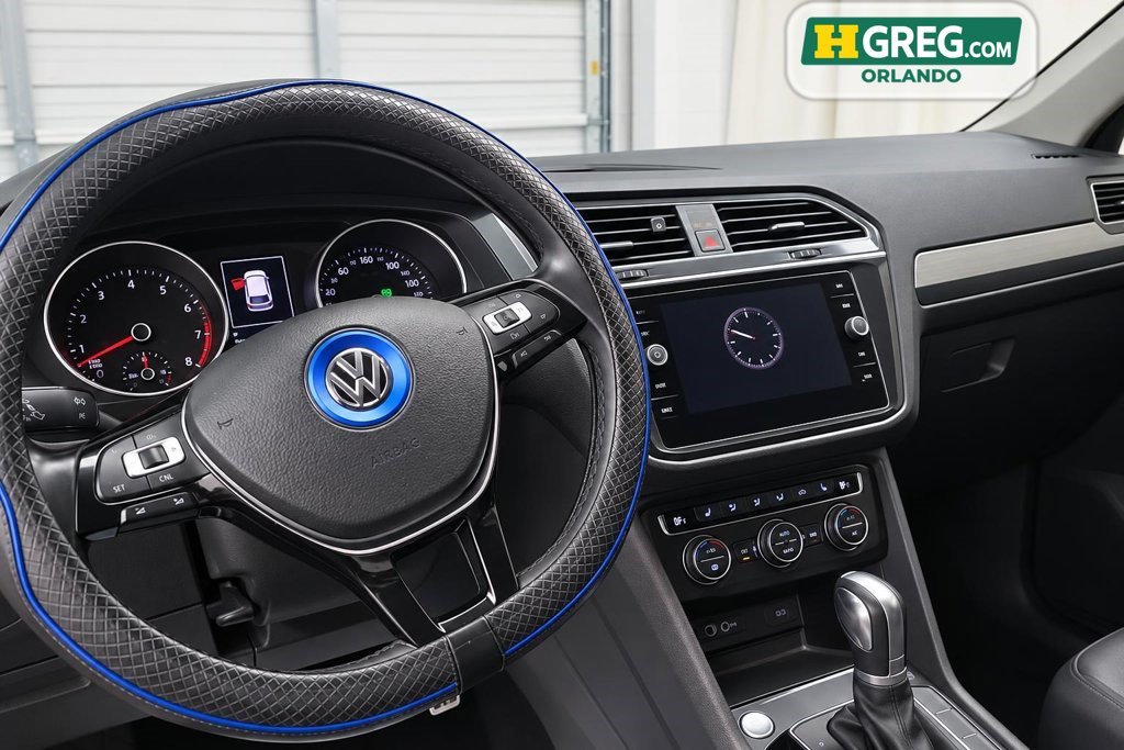 Used 2018 Volkswagen Tiguan SE FWD image 13