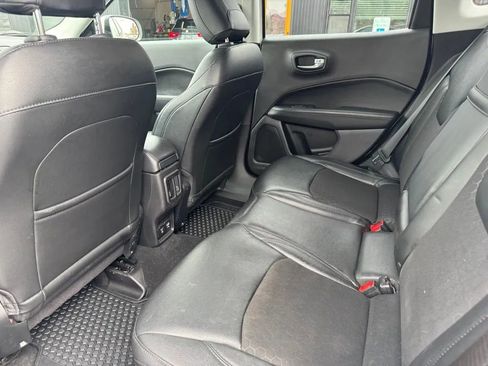 Used 2018 Jeep Compass Latitude w/ Popular Equipment Group image 6