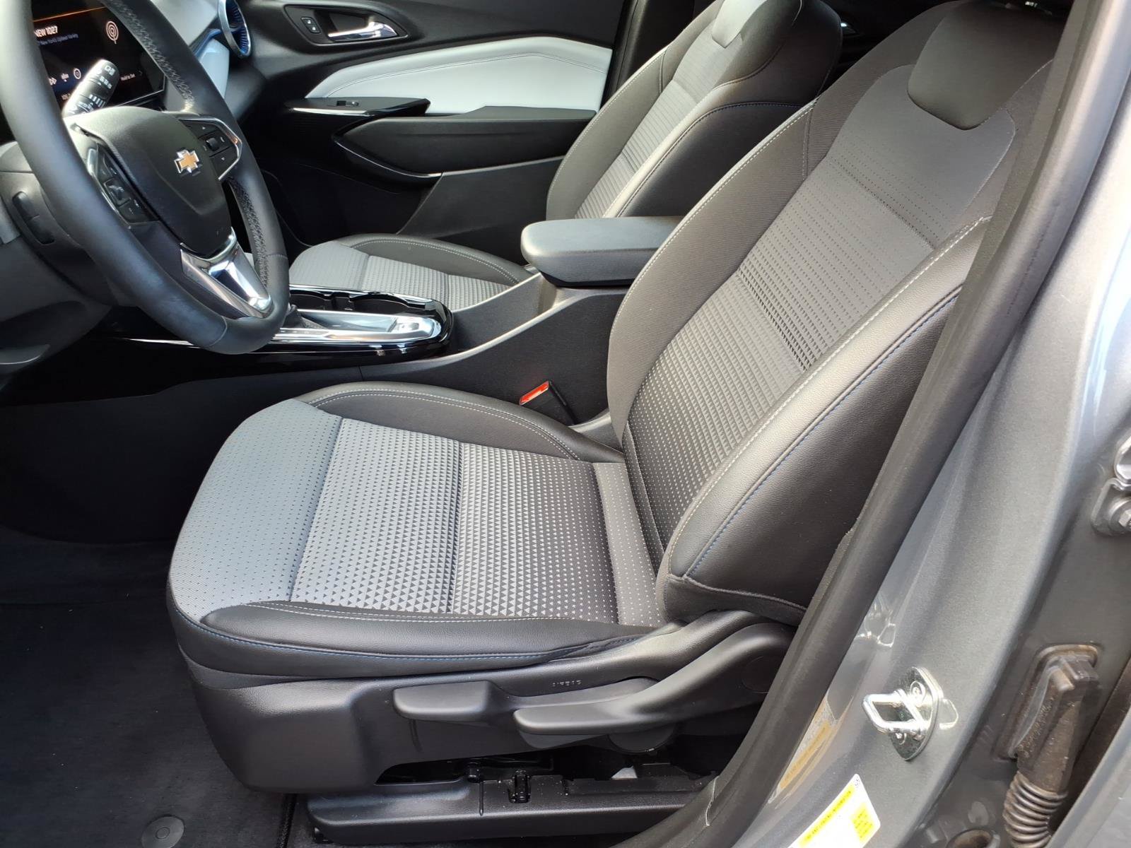 Certified 2024 Chevrolet Trax LT w/ Driver Confidence Package FWD image 14