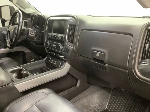 Used 2019 Chevrolet Silverado 2500 LTZ w/ Duramax Plus Package AWD/4WD image 30