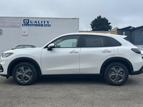 New 2026 Honda HR-V LX image 7
