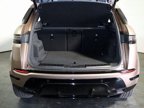 Used 2024 Land Rover Range Rover Evoque Dynamic SE image 26