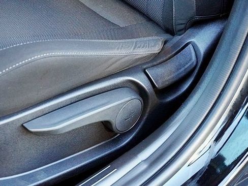Certified 2025 Hyundai Elantra SE FWD image 23