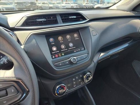 Used 2023 Chevrolet TrailBlazer LT image 19