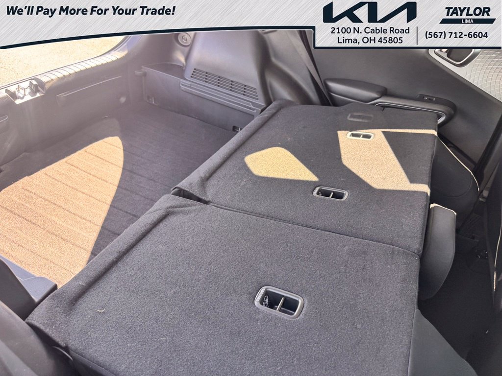 Used 2025 Kia Soul LX w/ LX Technology Package FWD image 22