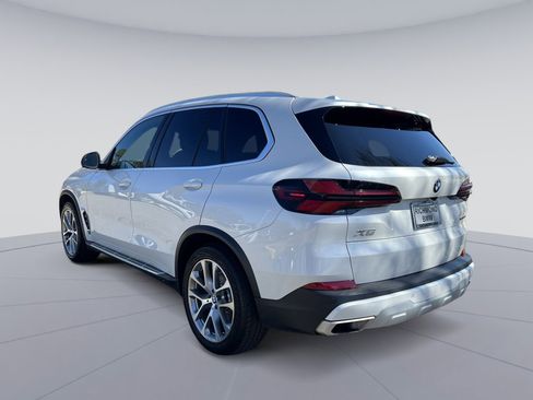 Used 2024 BMW X5 xDrive40i image 3