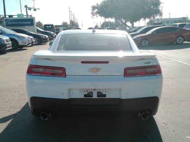 Used 2015 Chevrolet Camaro LT RWD image 9