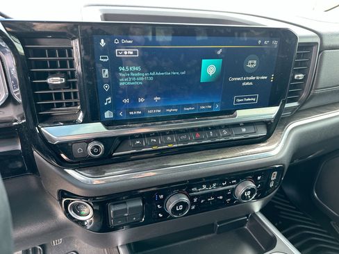 Used 2025 Chevrolet Silverado 1500 LTZ w/ LTZ Premium Package image 16