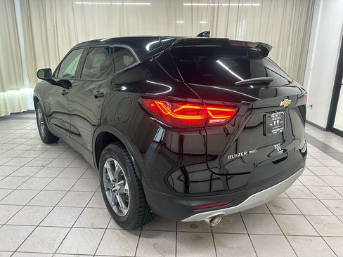 Used 2025 Chevrolet Blazer LT AWD/4WD image 9