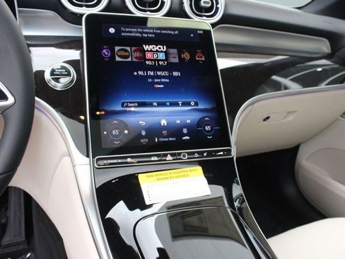 Used 2026 Mercedes-Benz GLC 300 image 24
