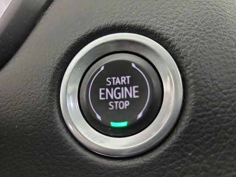 Used 2023 Cadillac XT4 Luxury image 29