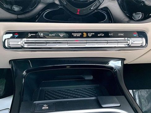 Certified 2025 Mercedes-Benz CLA 250 4MATIC image 18