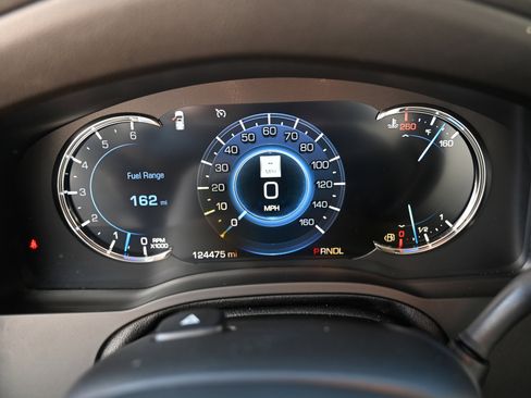 Used 2017 Cadillac Escalade ESV Luxury image 28