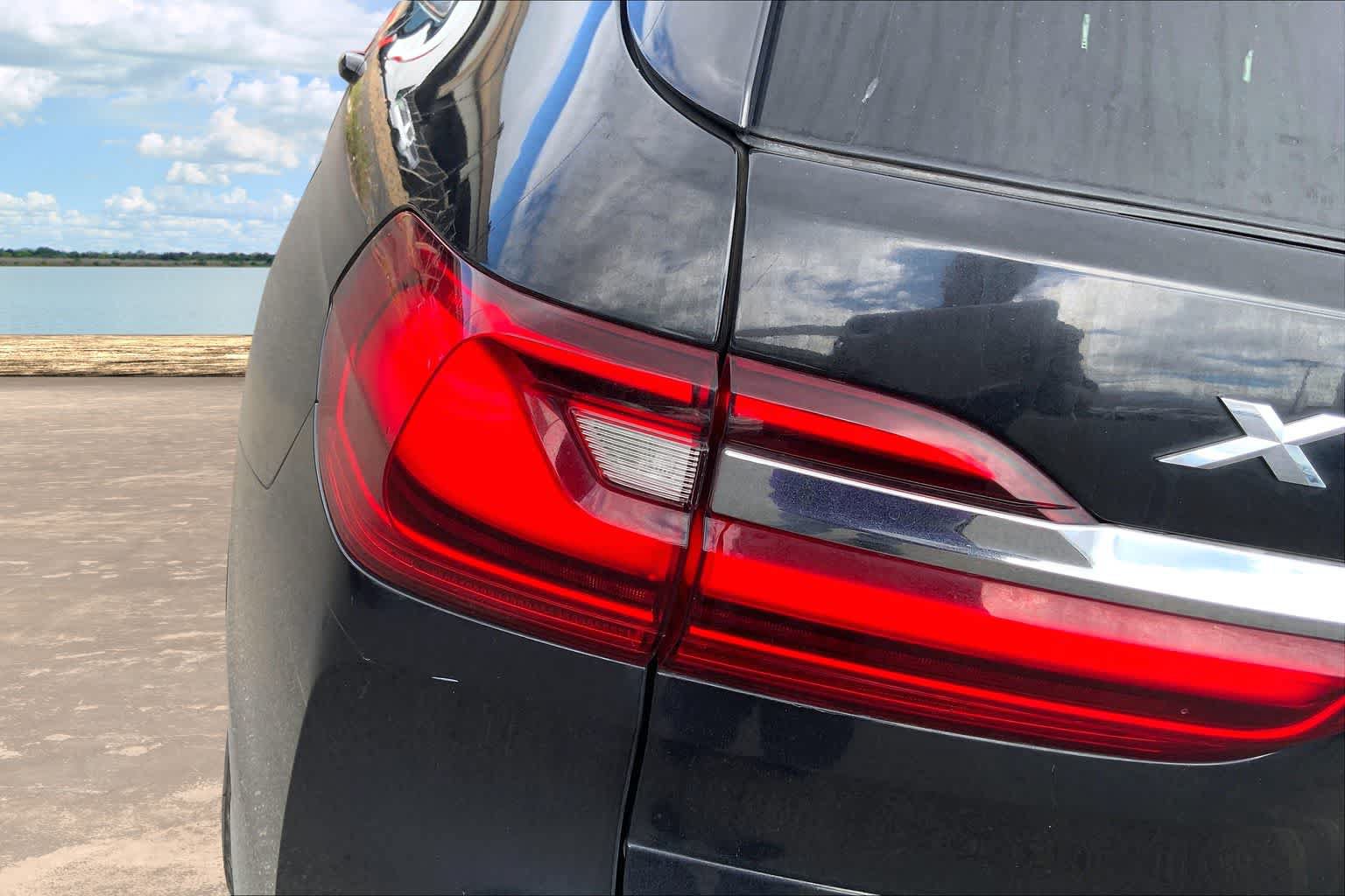 Used 2021 BMW X7 xDrive40i AWD/4WD image 32