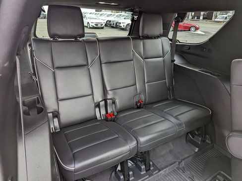 Used 2022 Cadillac Escalade Premium Luxury RWD image 42