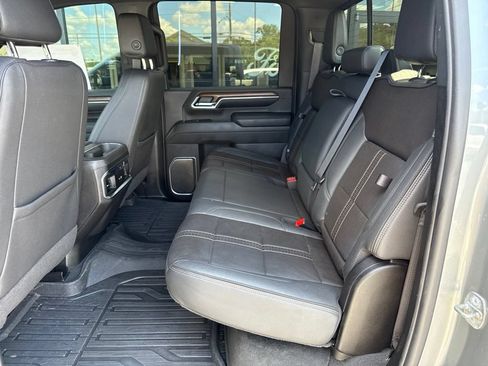 Used 2024 Chevrolet Silverado 2500 High Country w/ High Country Premium Package AWD/4WD image 30