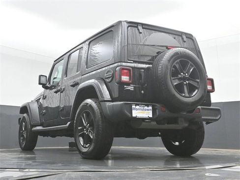 Used 2020 Jeep Wrangler Unlimited Sahara image 46