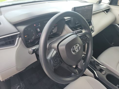 Certified 2024 Toyota Corolla Cross L FWD image 22