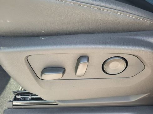 New 2026 GMC Sierra 1500 SLT w/ SLT Premium Plus Package image 5